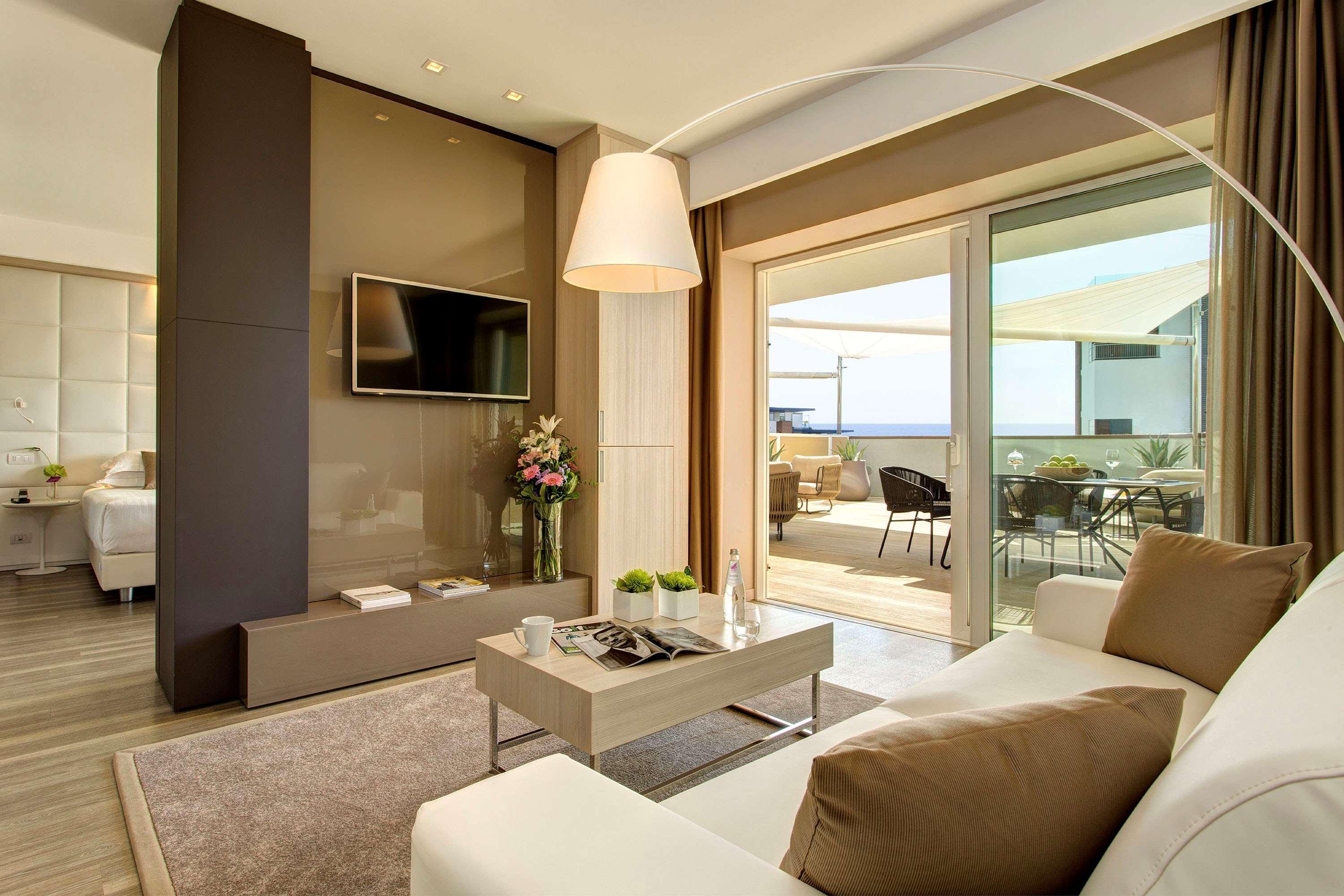 Hotel Almar &