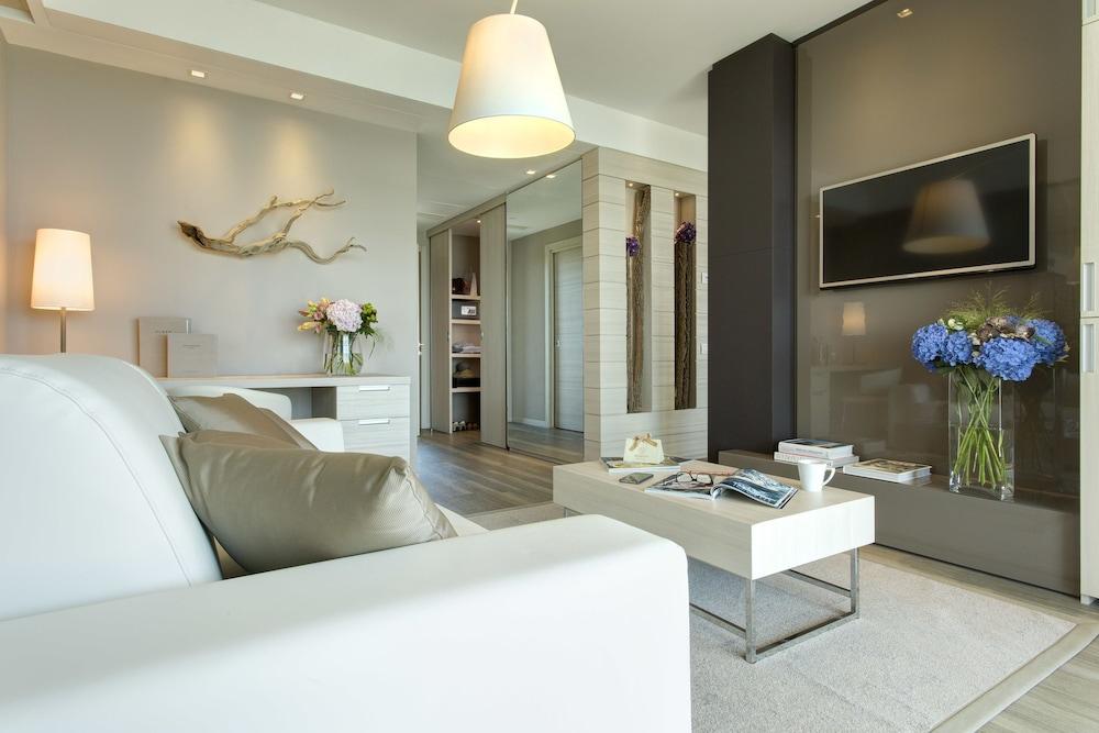 Hotel Almar & 5*